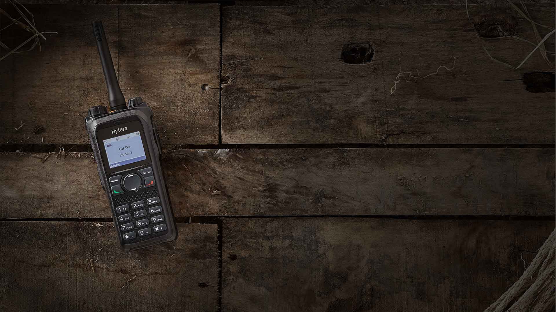 پیشگام و مبتکر در صنعت مخابرات رادیویی بیسیم
